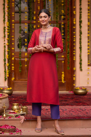 Floral Embroidered Kurta with Zari Patchwork - Red