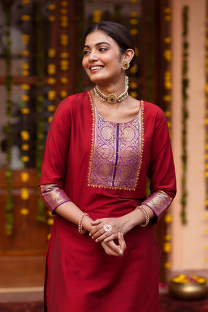 Floral Embroidered Kurta with Zari Patchwork - Red