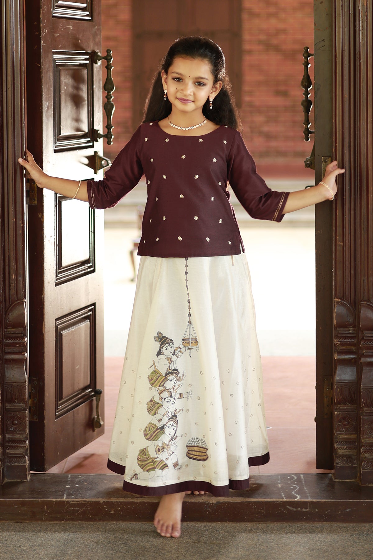 Krishna Makhan Chor Leela Mural Printed Kids Skirtset Brown Off White