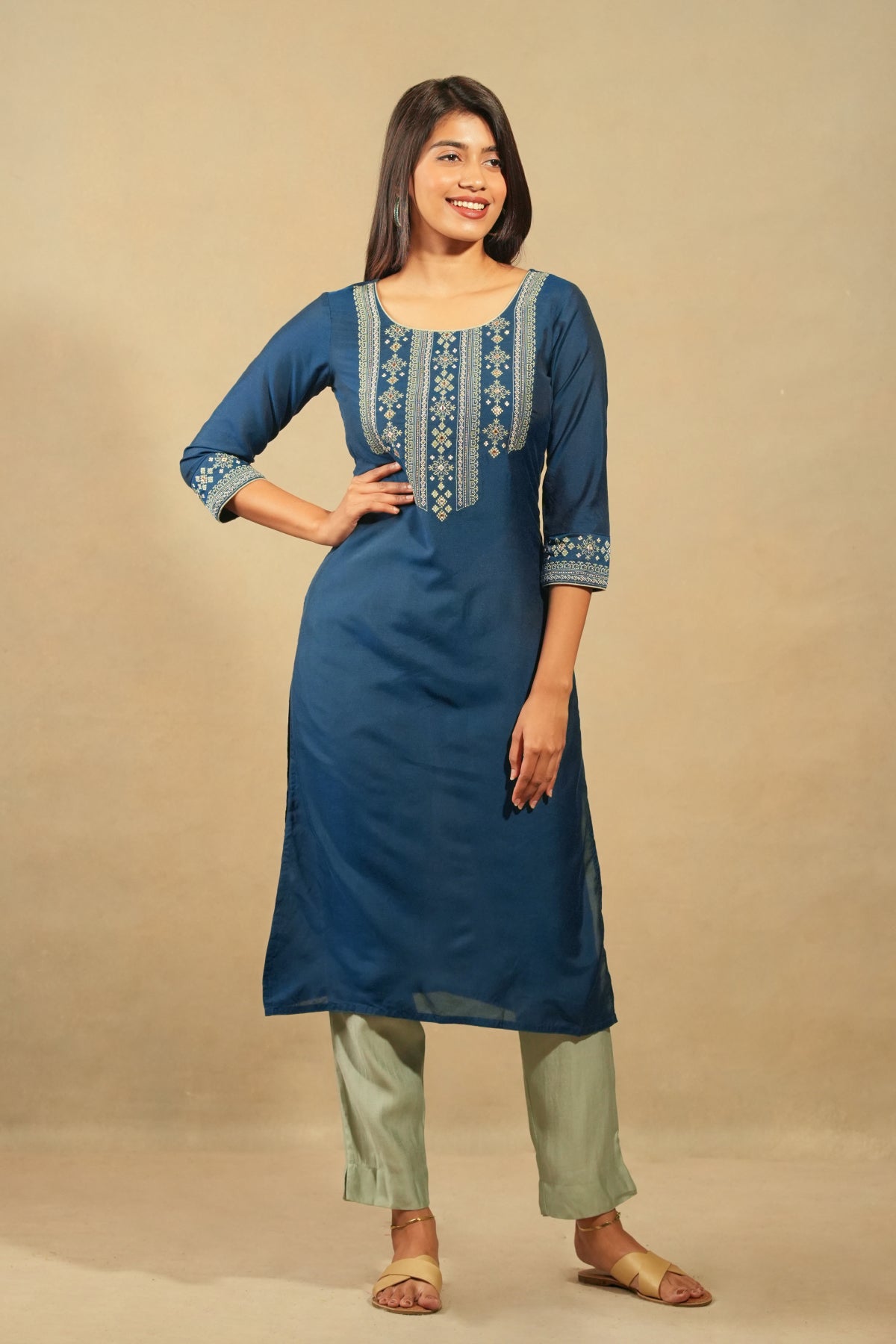 Geometric Embroidered With Foil Mirror Embellished Kurta - Blue