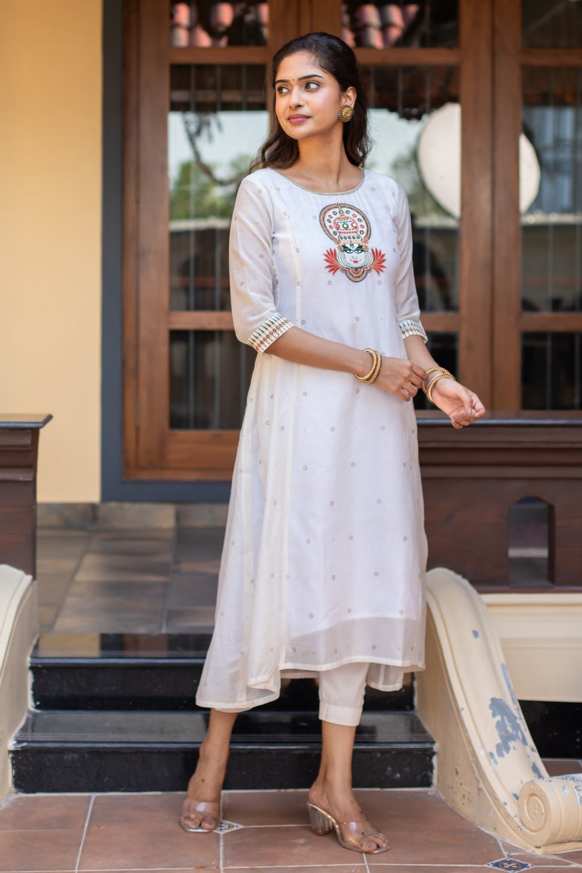 Kathakali Motif Placement Embroidered Asymmetric Kurta White