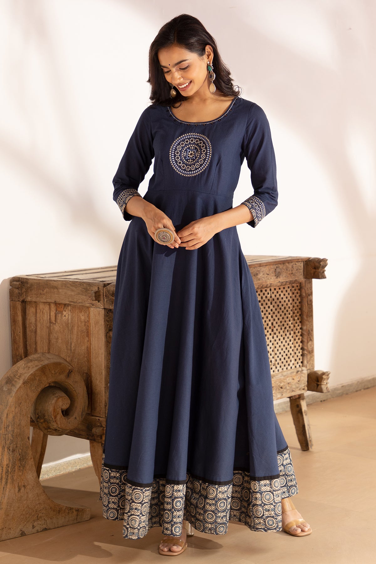 kalamkari anarkali dress designs Stunning Kalamkari Print Anarkali Set. Elevate your ethnic wardrobe with the timeless charm of our latest Kalamkari Anarkali Set. Fabric: Premium, Cottonperfect for all-day wear. Design: A brick red base