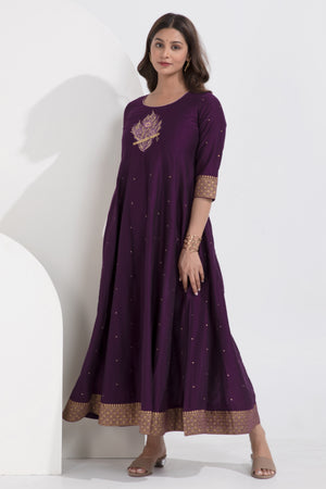 Mayilpeeli Embroidered & Printed Purple Anarkali