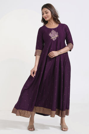 Mayilpeeli Embroidered & Printed Purple Anarkali