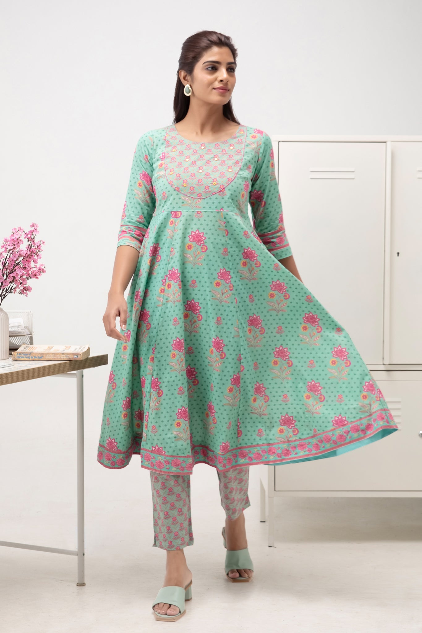 Green Floral Kurta Pant Set