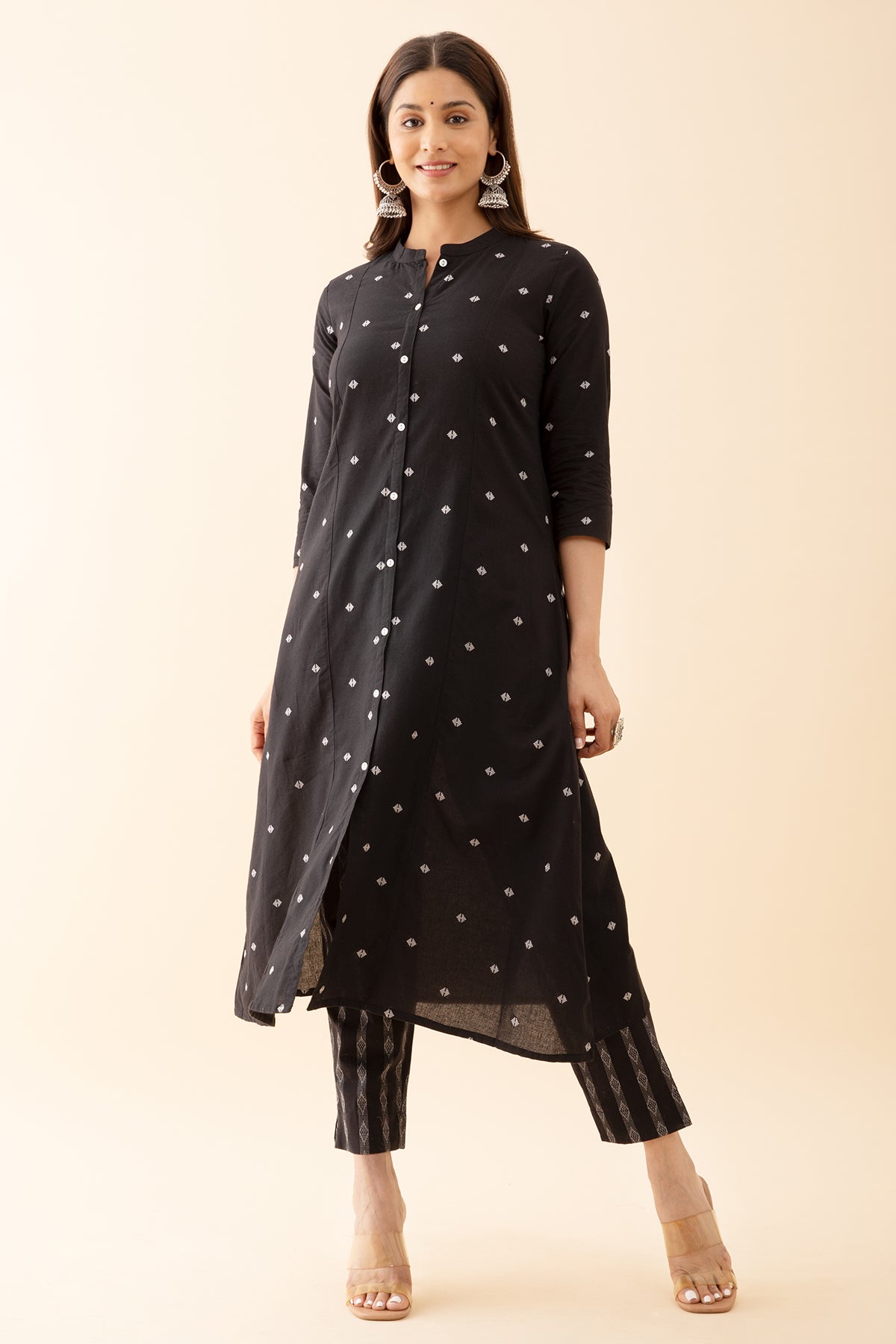 Monochromatic Geometric Dobby Weave Kurta Set Black