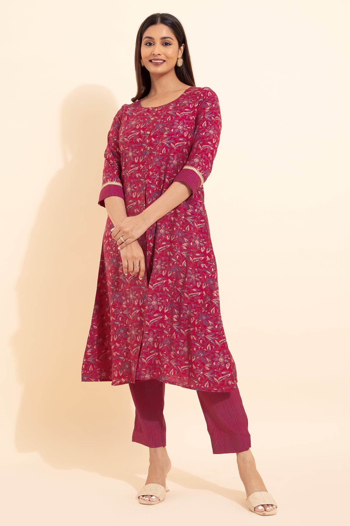 Floral Foil Printed Kurta Pant - Pink