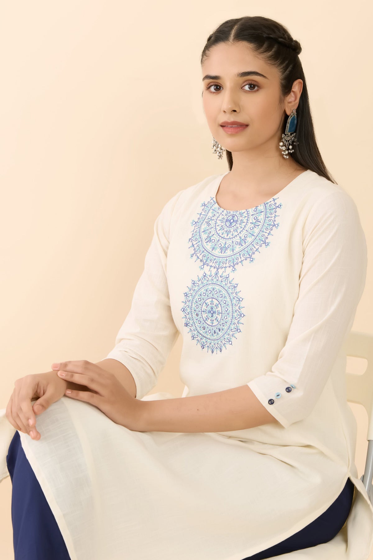 OFF WHITE MANDALA EMBROIDERED STRAIGHT CUT KURTA