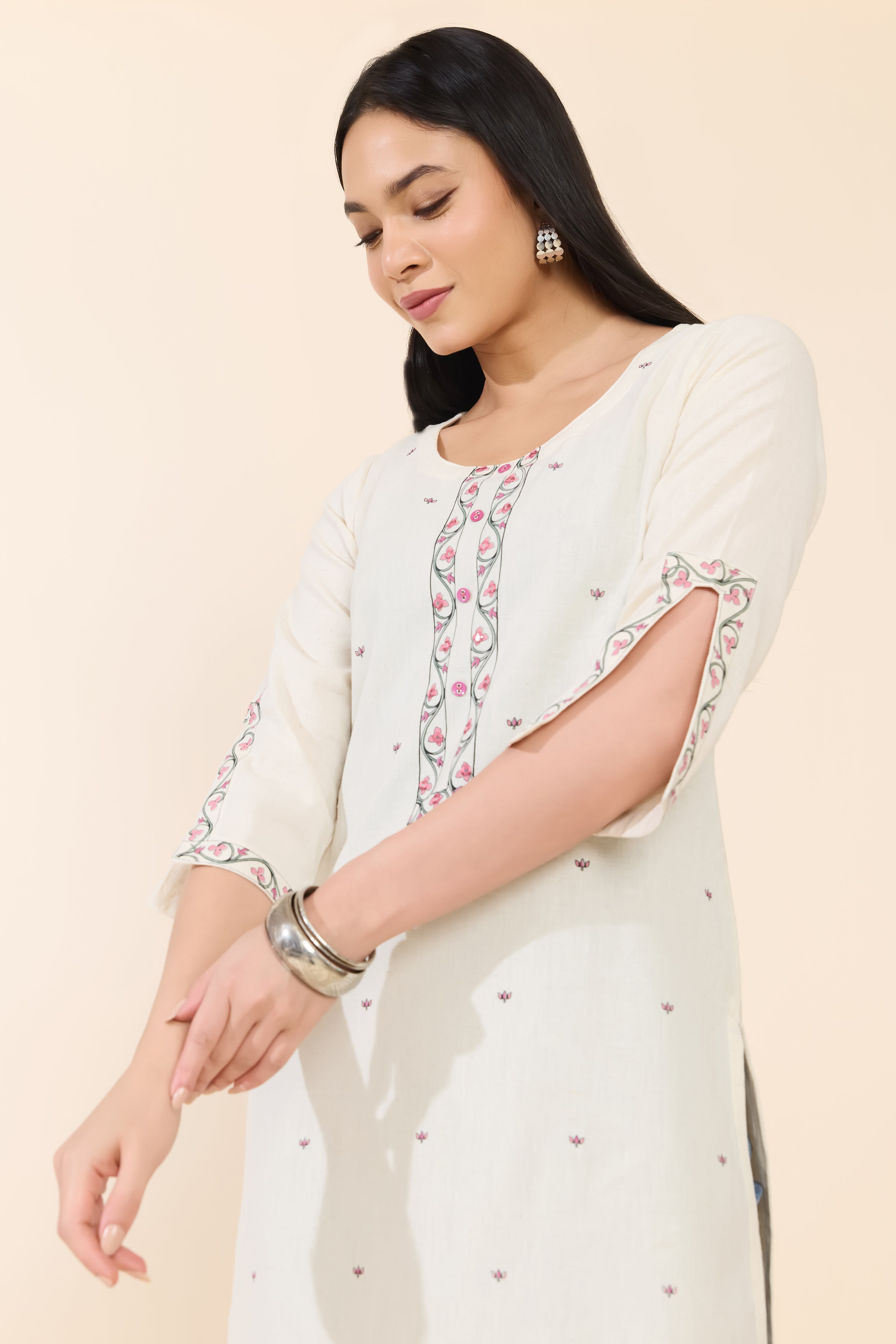 OFF WHITE FLORAL PRINTED COTTON KURTA