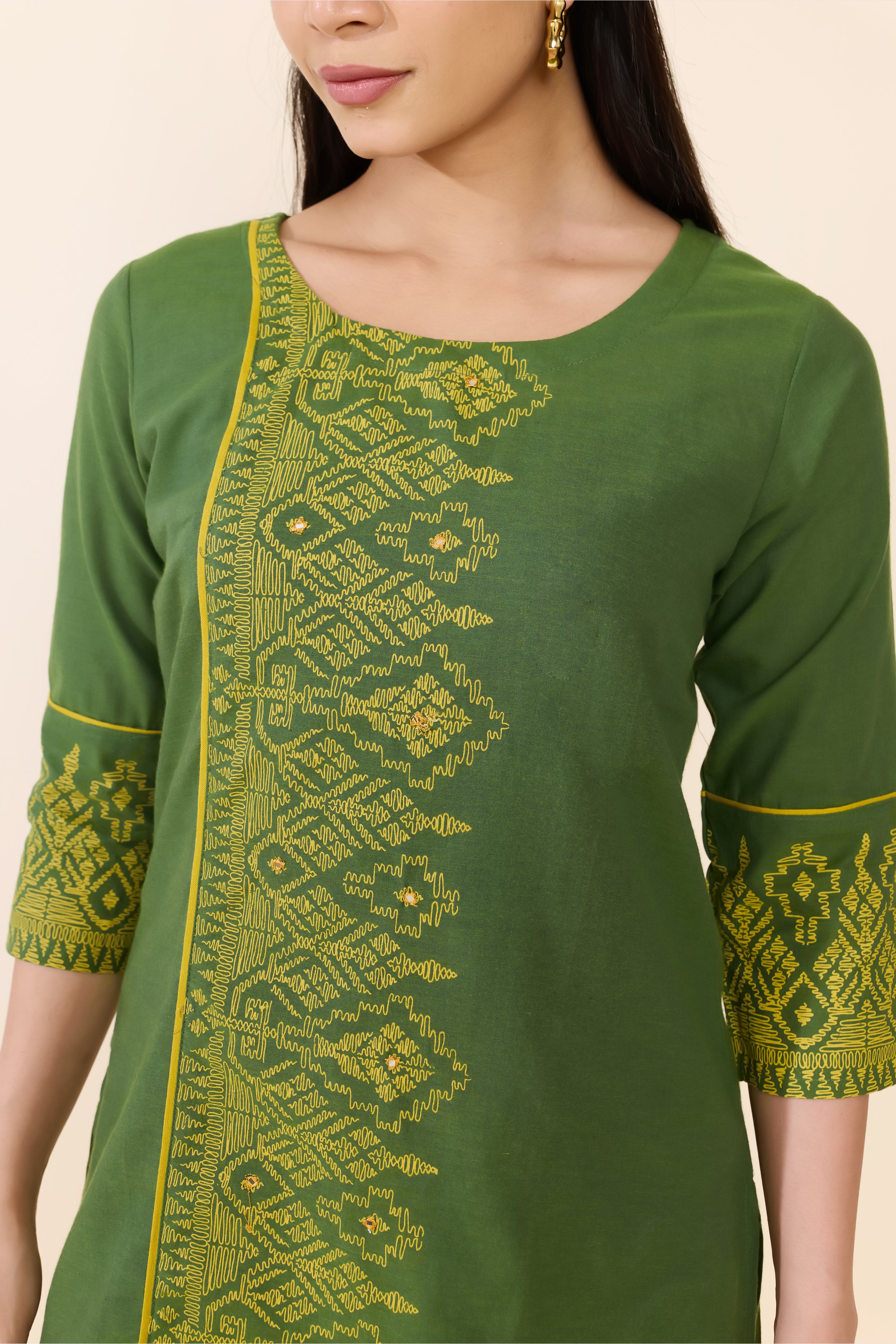 GREEN EMBROIDERED COTTON KURTA