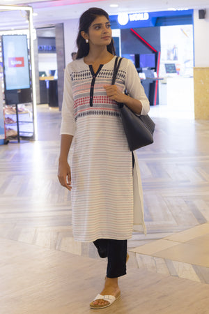 White Weave Straight Line Kurta with Comfortable Lining