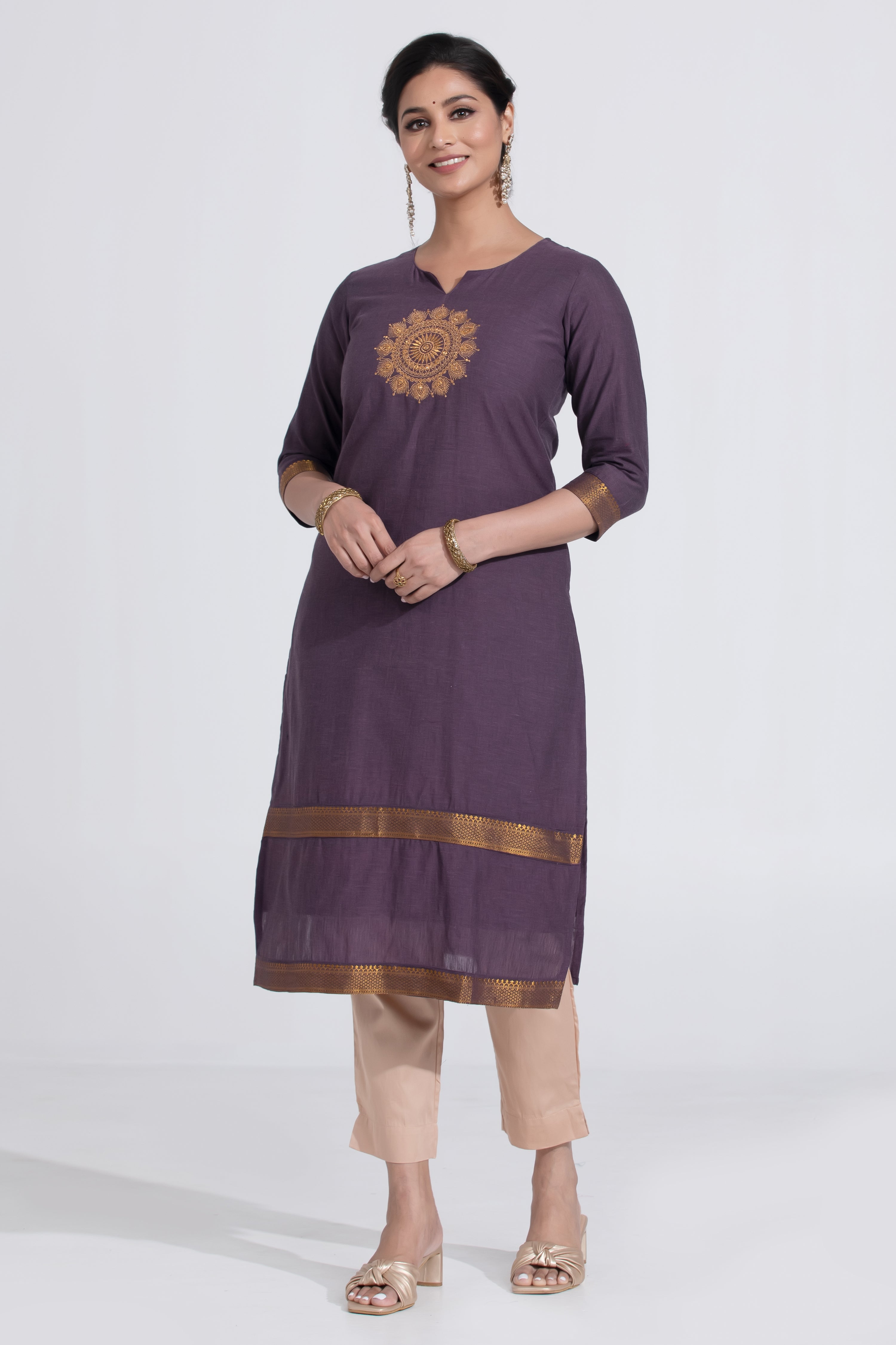 Mauve Nagari Kurta with Golden Thread & Foil Mirror Work