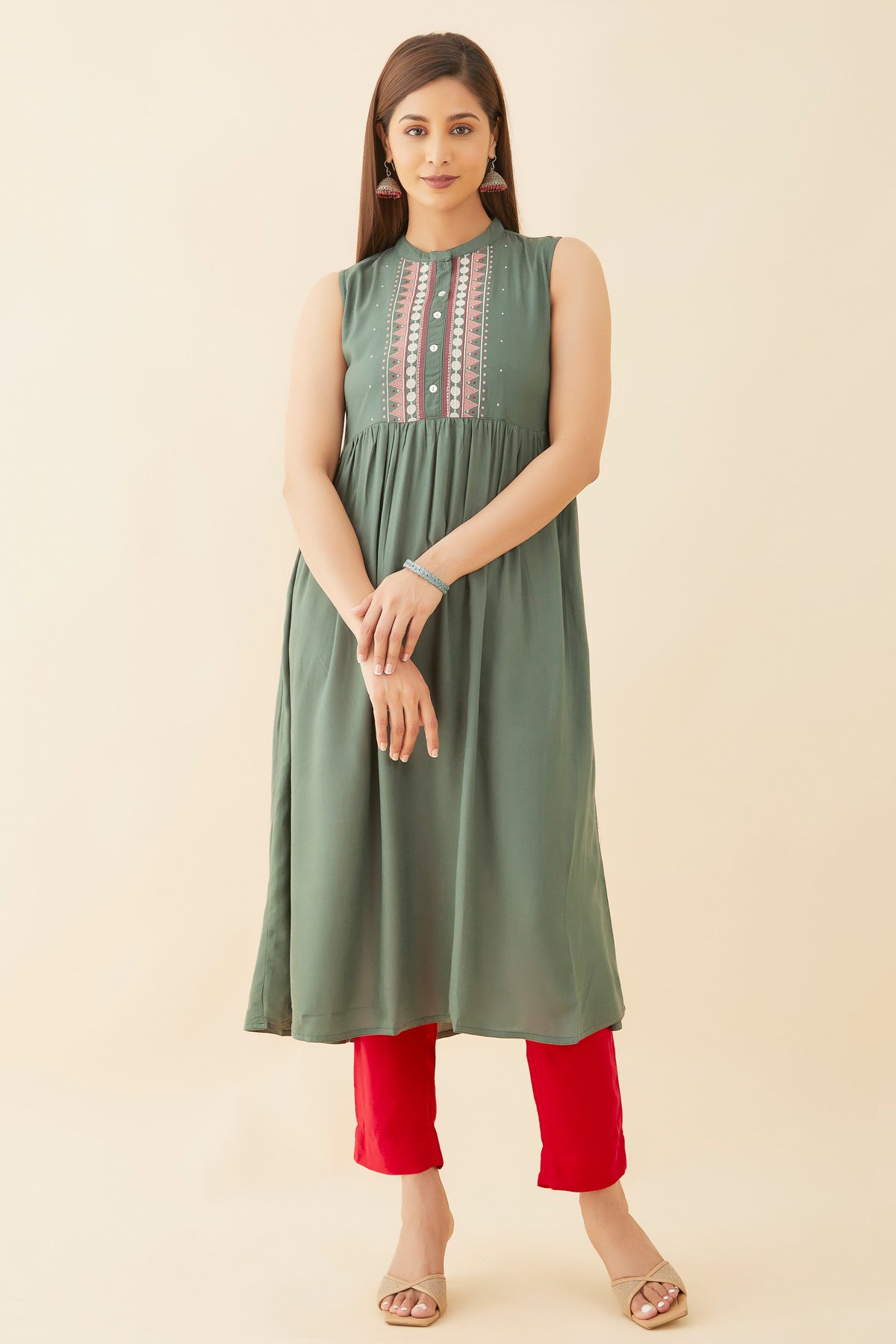 Geometric Motif Embroidered Kurta Green