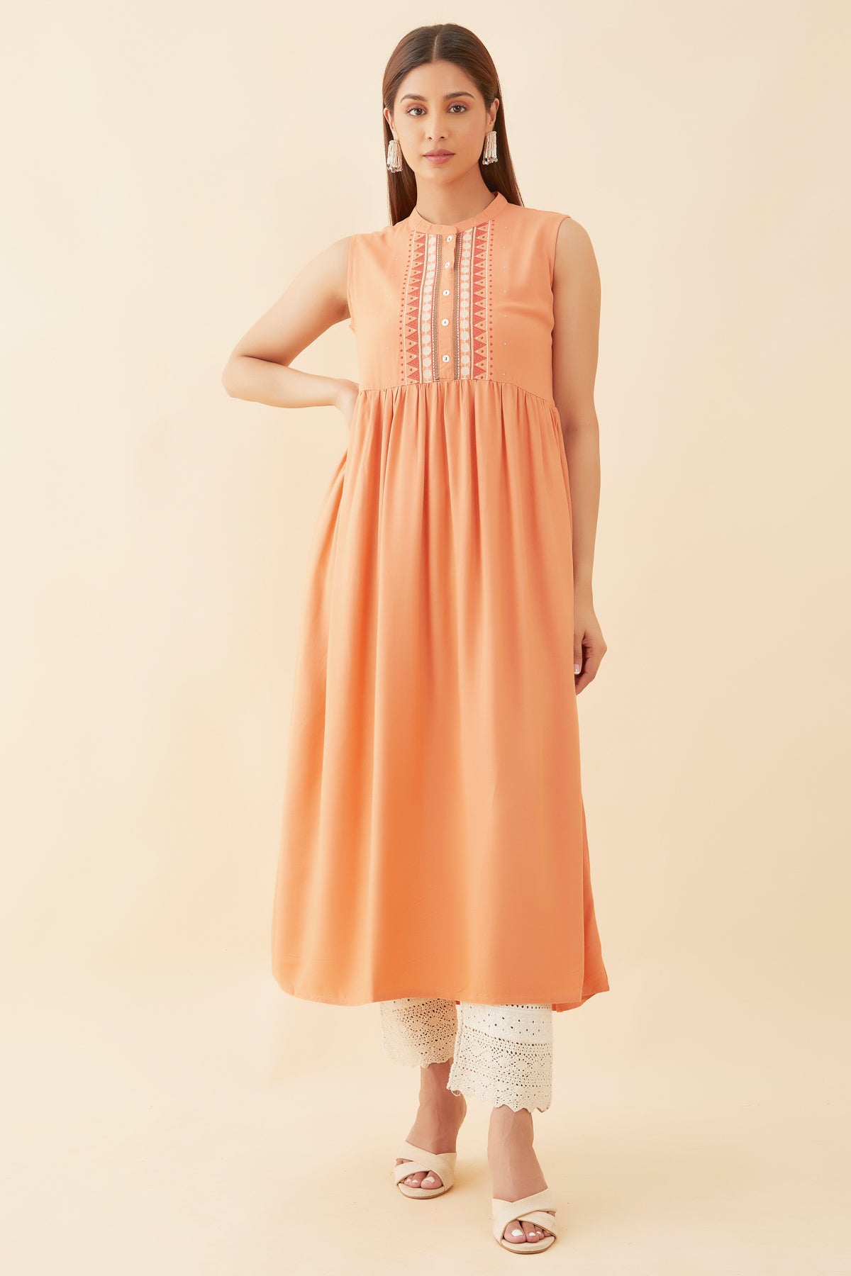 Geometric Motif Embroidered Kurta Peach
