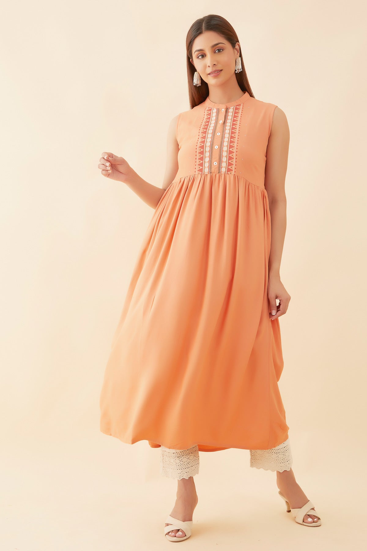 Geometric Motif Embroidered Kurta Peach