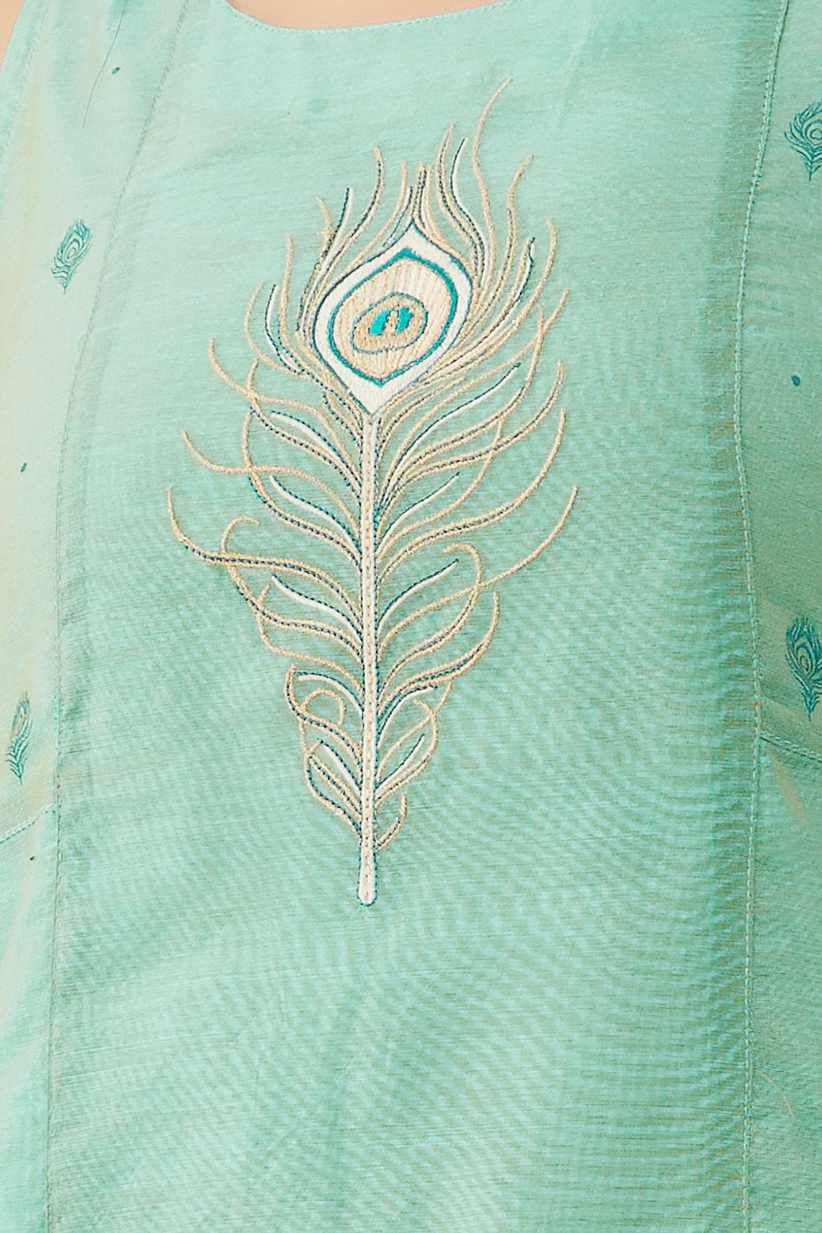 Peacock Feather Placement Embroidered Kurta Blue