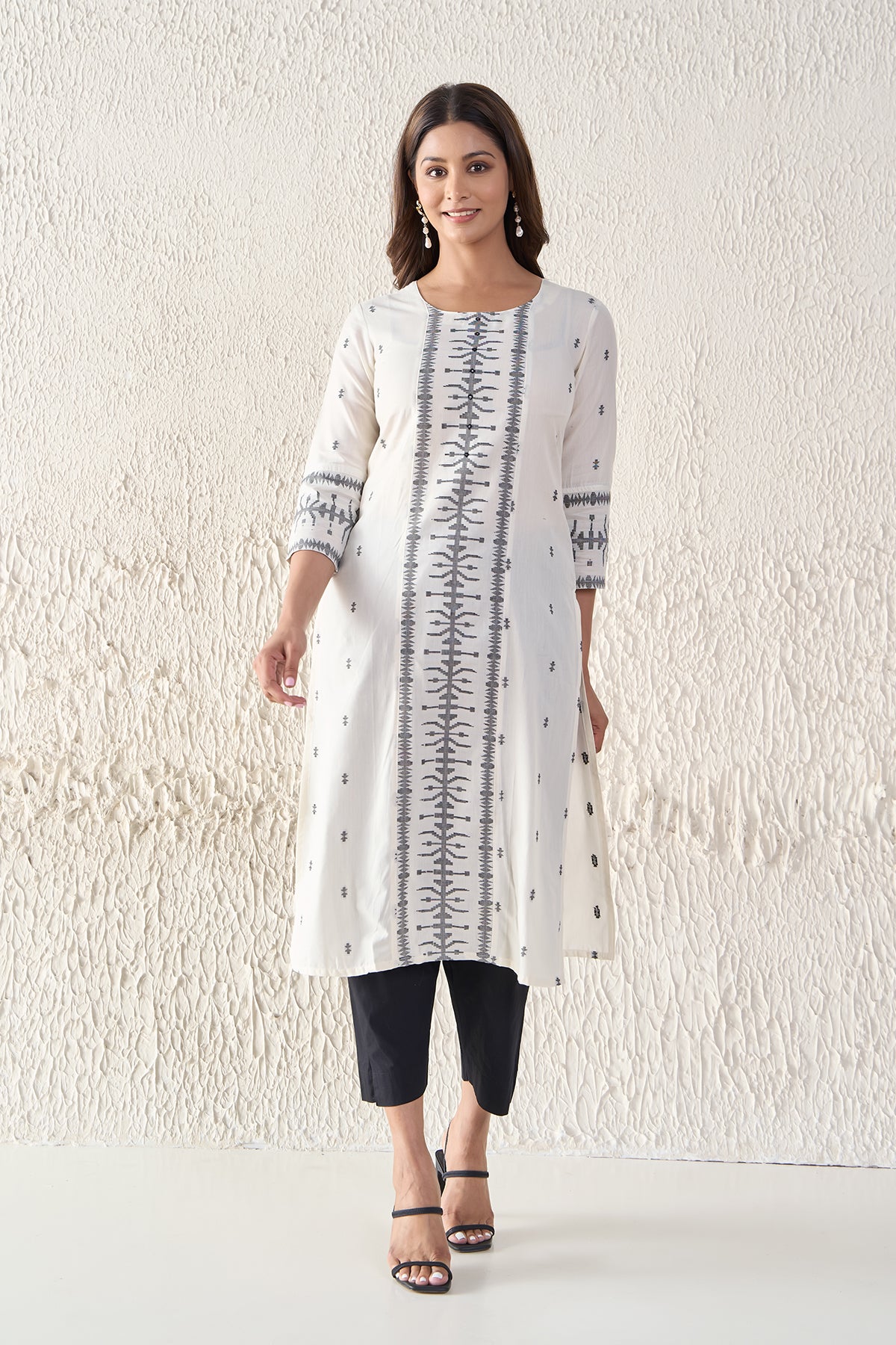 Breezy Jamdhani Weave Cotton Black & White Kurta