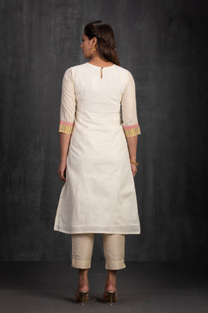 Off-White Mulmul Cotton Kurta with Muthukkuda Golden Thread Work