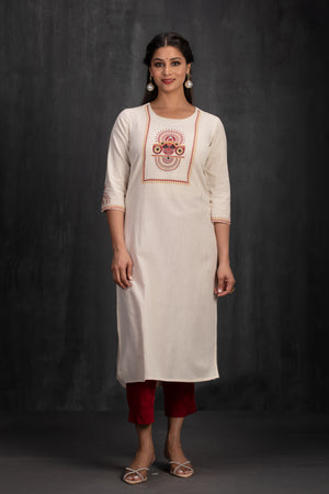 Off-White Theiyyam Print Straight Kurta with Key Hole on Back