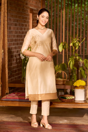 Off-White & Golden Chanderi Kurta with Kasavu Detailing