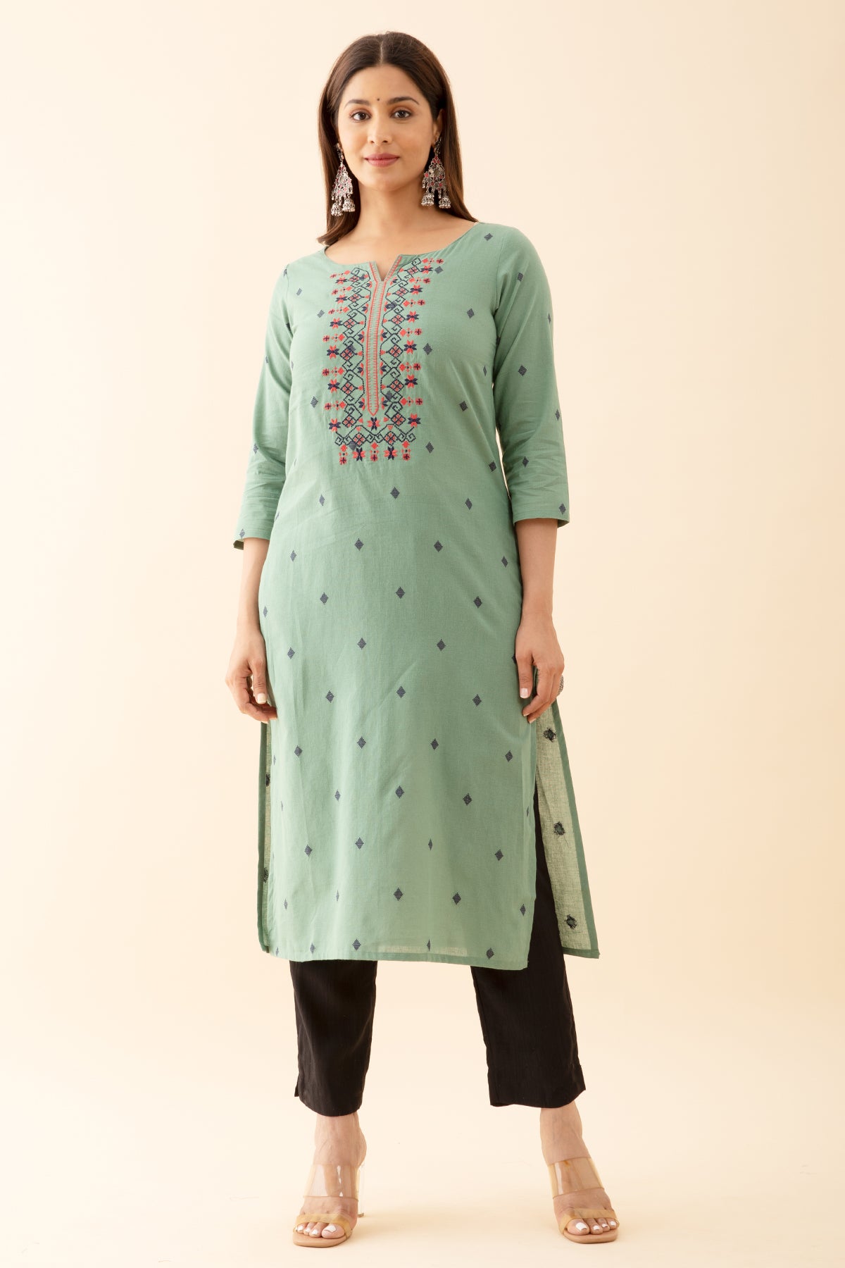 Dobby Weave kurta with Contrast Yoke Embroidery Green