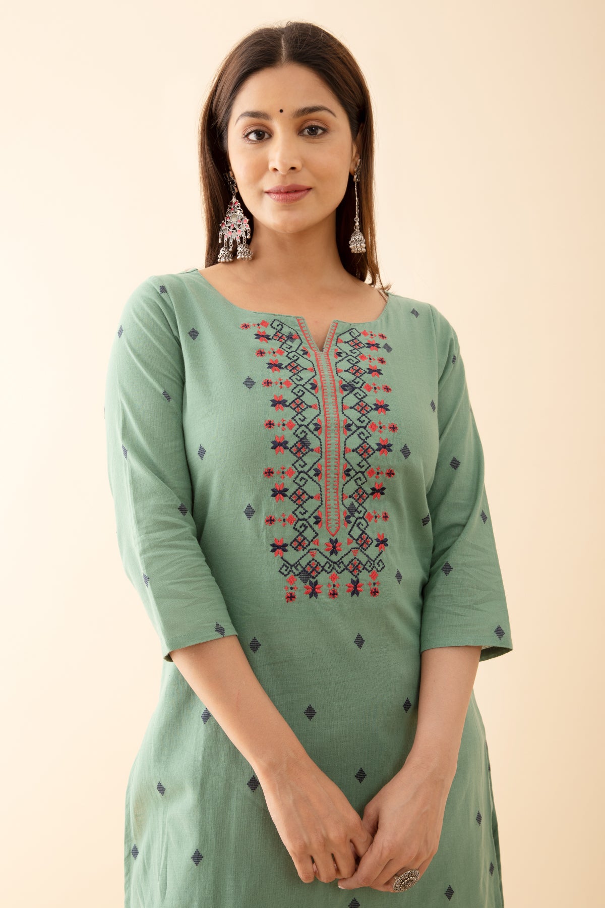 Dobby Weave kurta with Contrast Yoke Embroidery Green