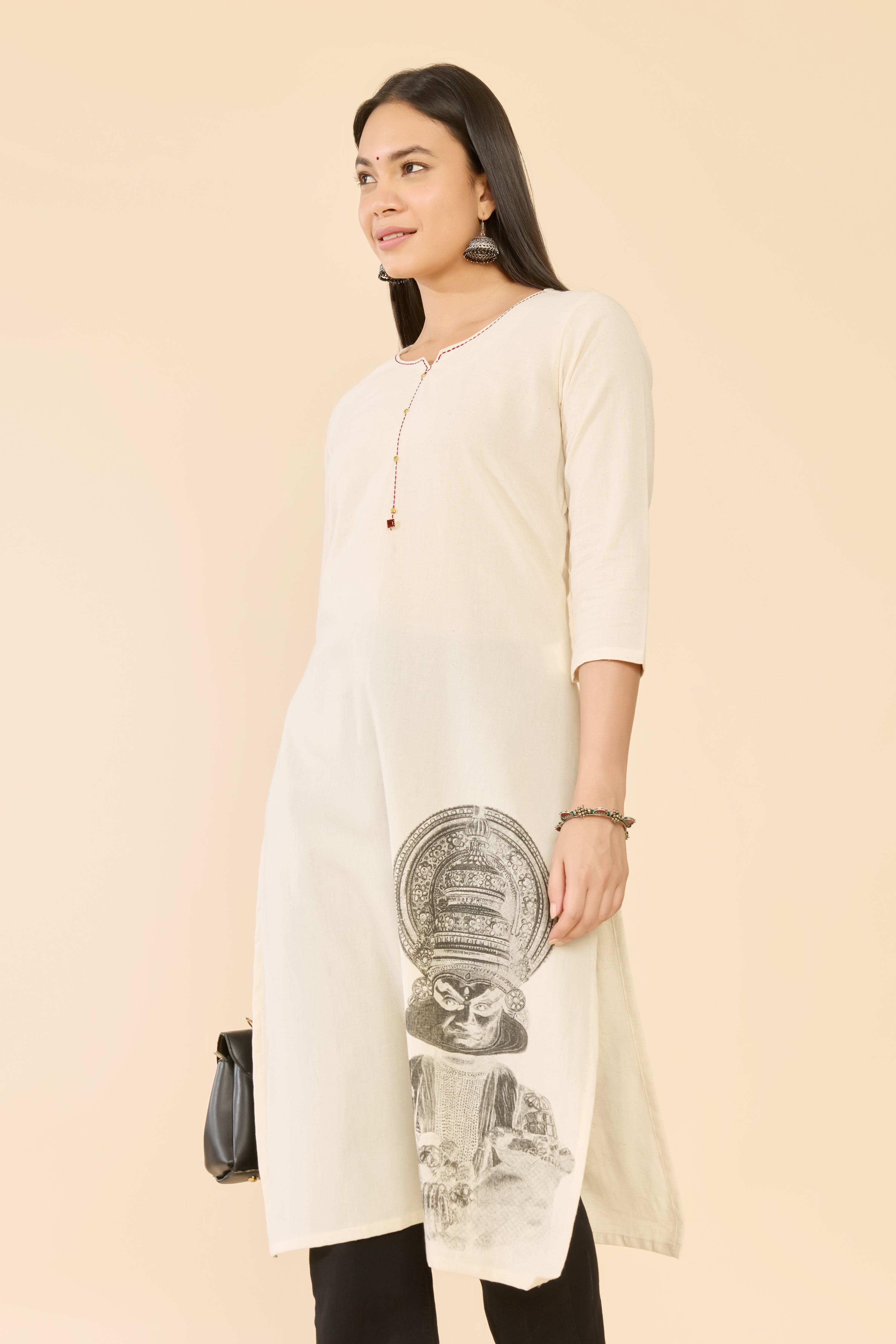Off white Kathakali Print Straight Kurta