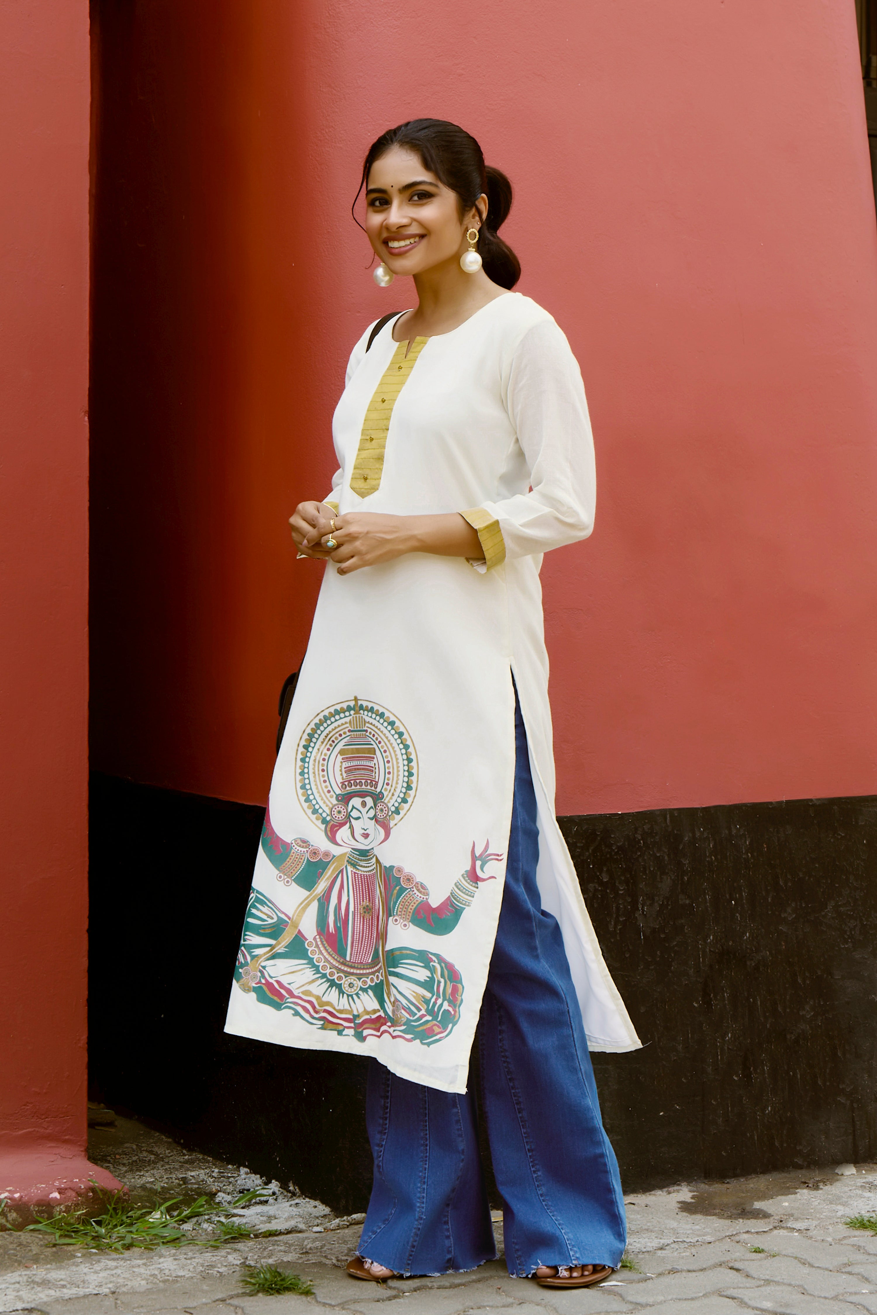 Off White Dancing Kathakali Cotton Straight Kurta