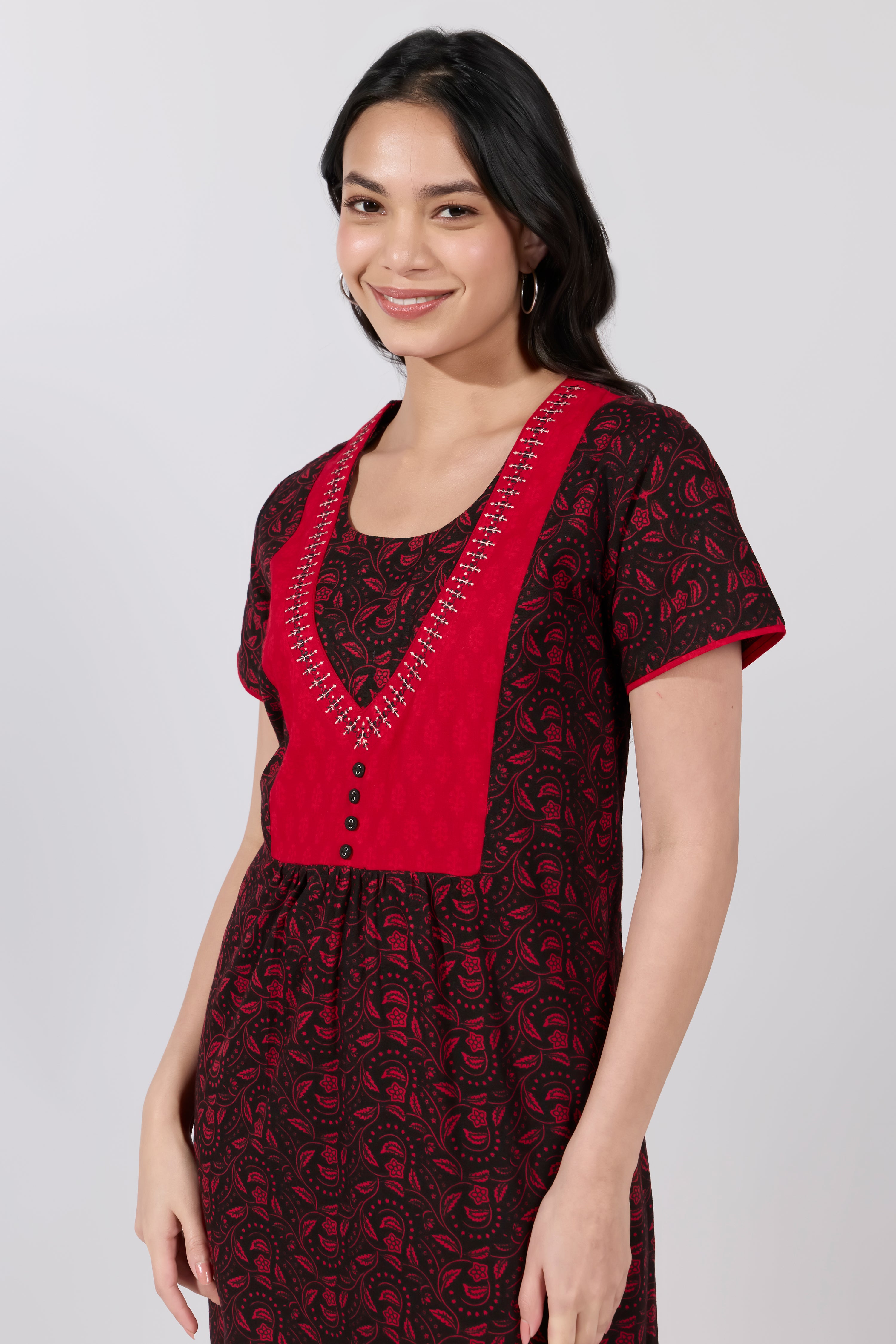 BLACK FLORAL COTTON NIGHTWEAR WITH BUTTA YOKE