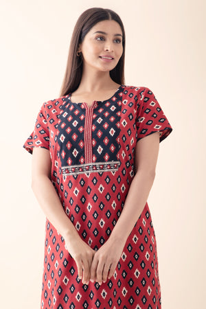Geometric Printed Cotton Nighty - Maroon