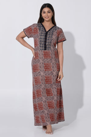 Maroon & Black Kalamkari Nighty with Foil Mirror Yoke