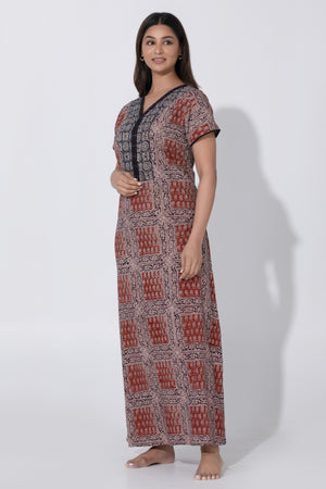 Maroon & Black Kalamkari Nighty with Foil Mirror Yoke