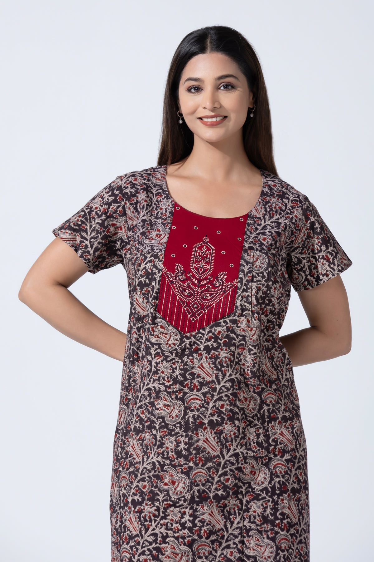 Black Kalamkari Cotton Nightwear With Paisley embroidery