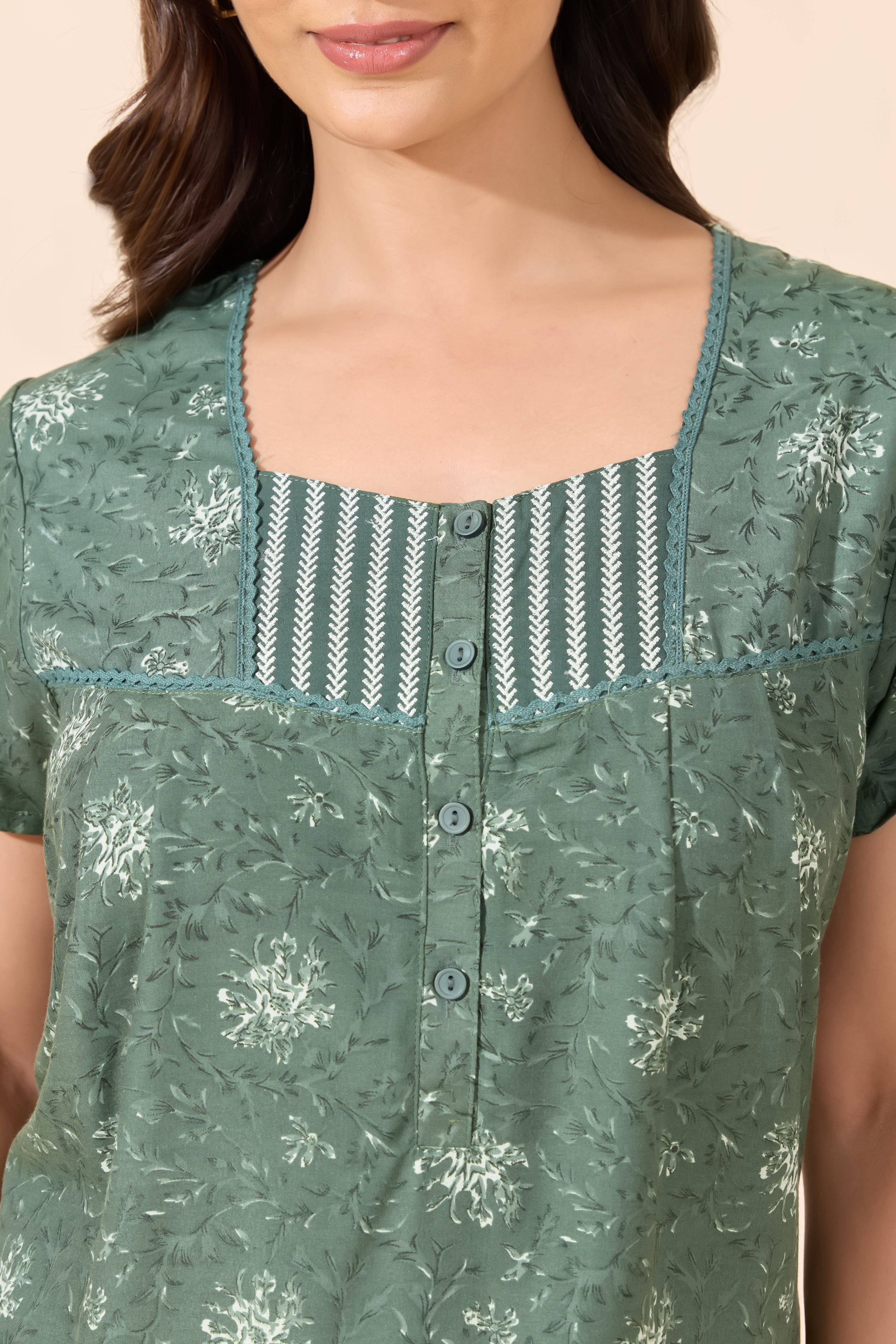 Green Damask Printed Cotton Nightwear