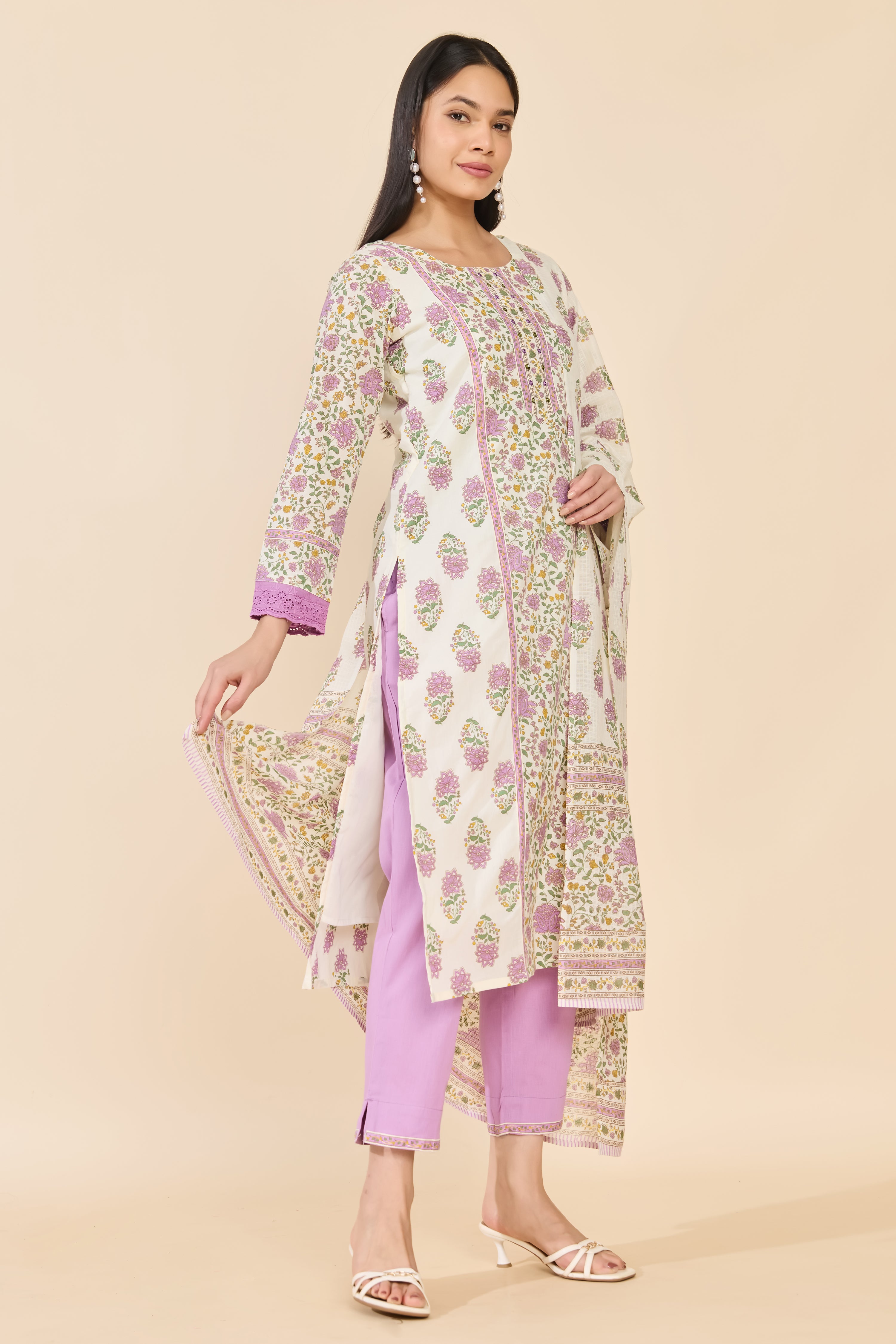 WHITE FLORAL COTTON KURTA SET