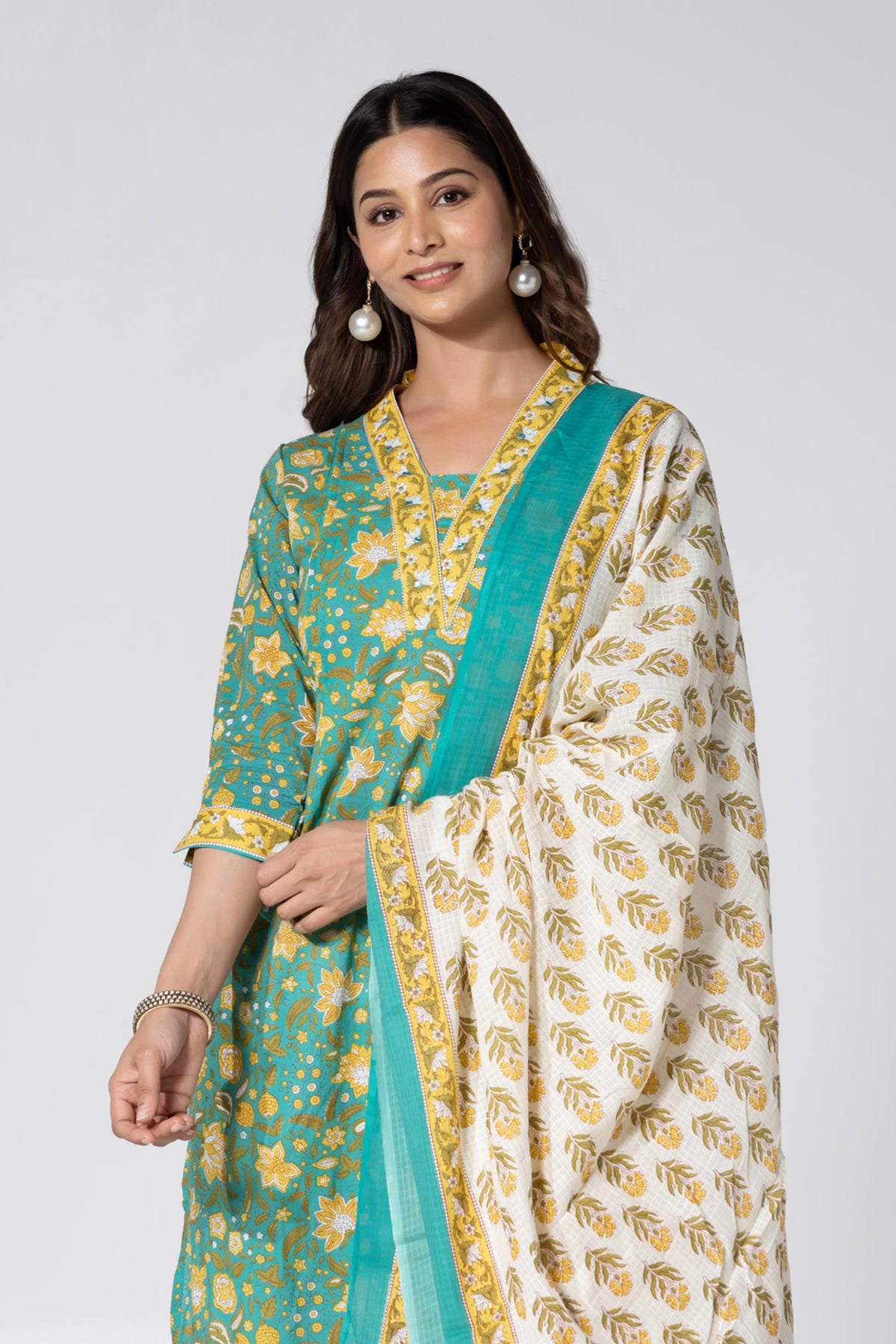 Floral Printed Green & Yellow Cotton Kurtaset