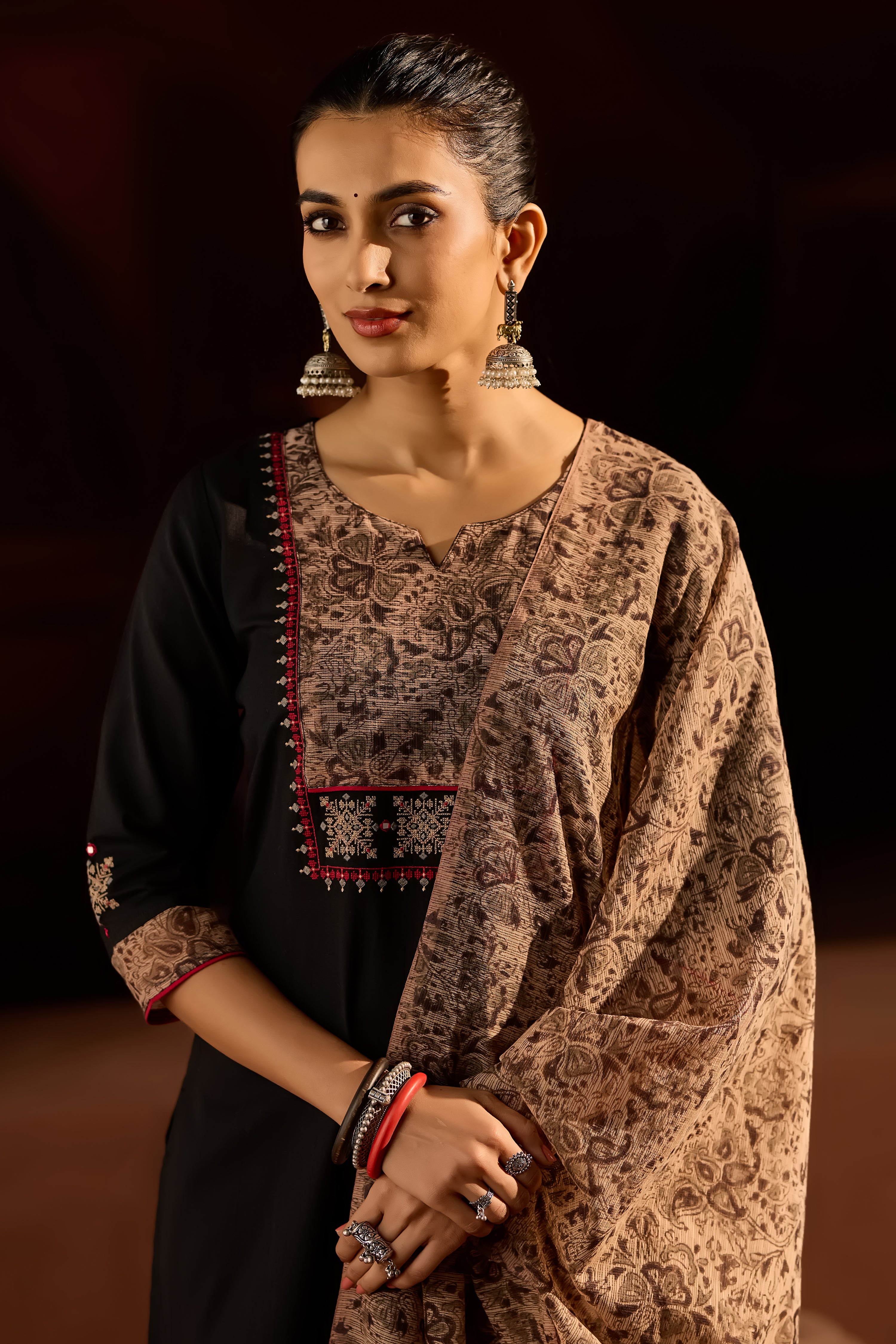 BLACK KALAMKARI KURTA SET WITH BEIGE KOTA DORIA DUPATTA
