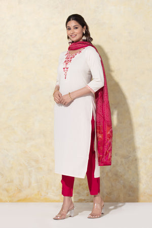 Floral Embroidered Off-White & Magenta Kurtaset with Printed Dupatta