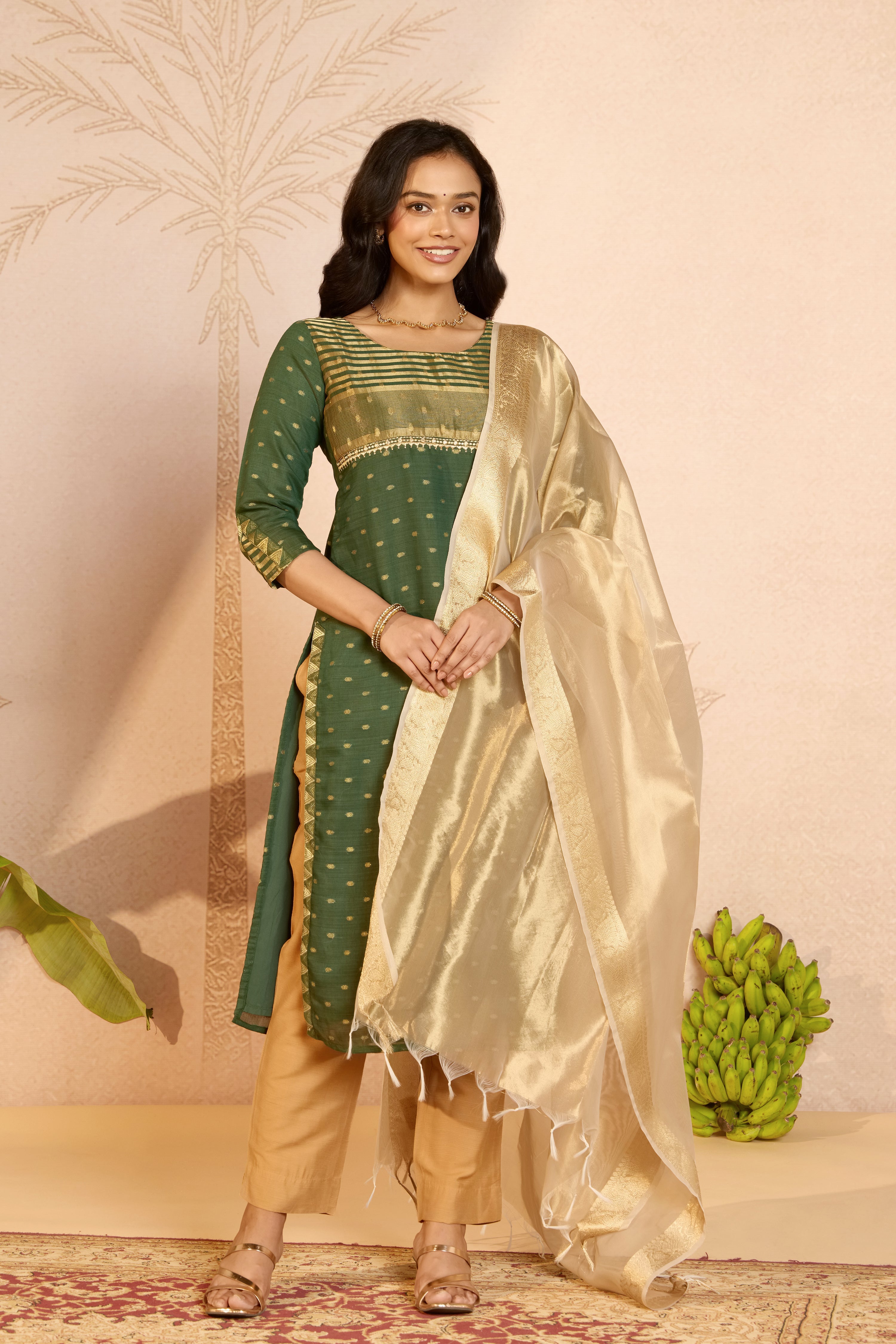 Green Kathakali Embroidered Chanderi Dobby Kurta Set