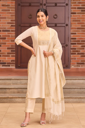 Off-White Mulmul Kurta Set with Kasavu Style Dupatta & Embellished Yoke