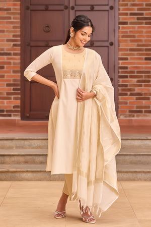 Off-White Mulmul Kurta Set with Kasavu Style Dupatta & Embellished Yoke