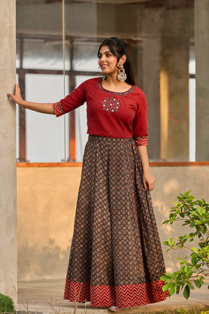 Foil Mirror Embellsihed Rust & Black Ajrakh Prited Skirtset