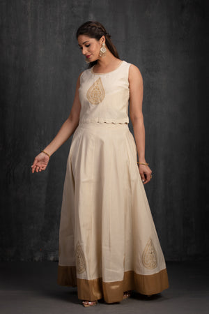 Red Straight Kurta with Mangalagiri Design & Golden Threadwork