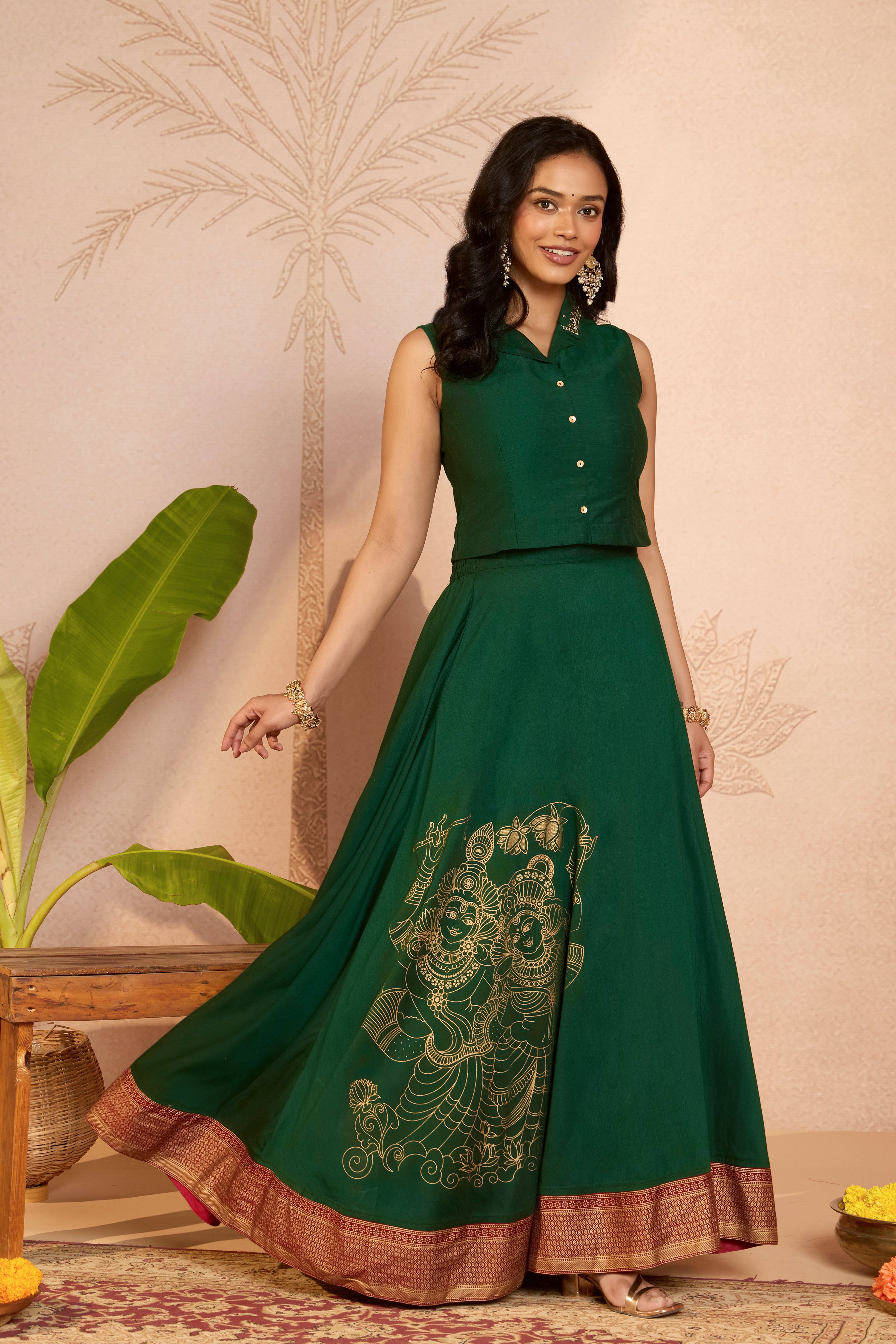 Green Mural Printed Skirt Set