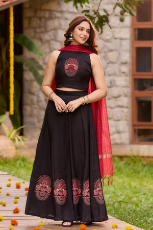Black Kathakali Embroidered Crop Top & Skirt Set with Dupatta