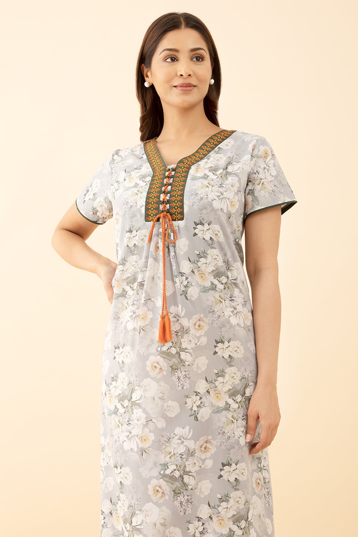 Ditsy Printed Beige Nighty Floral Style