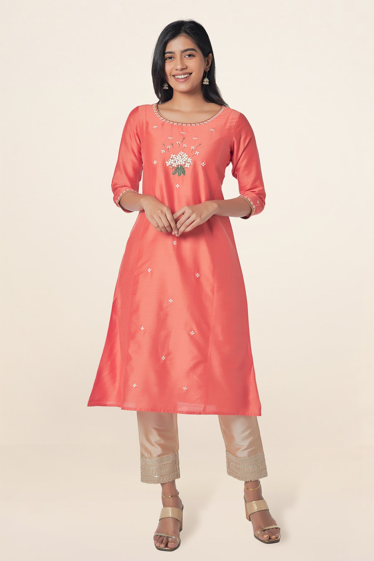 Contrast Floral Embroidered Placement Kurta Peach