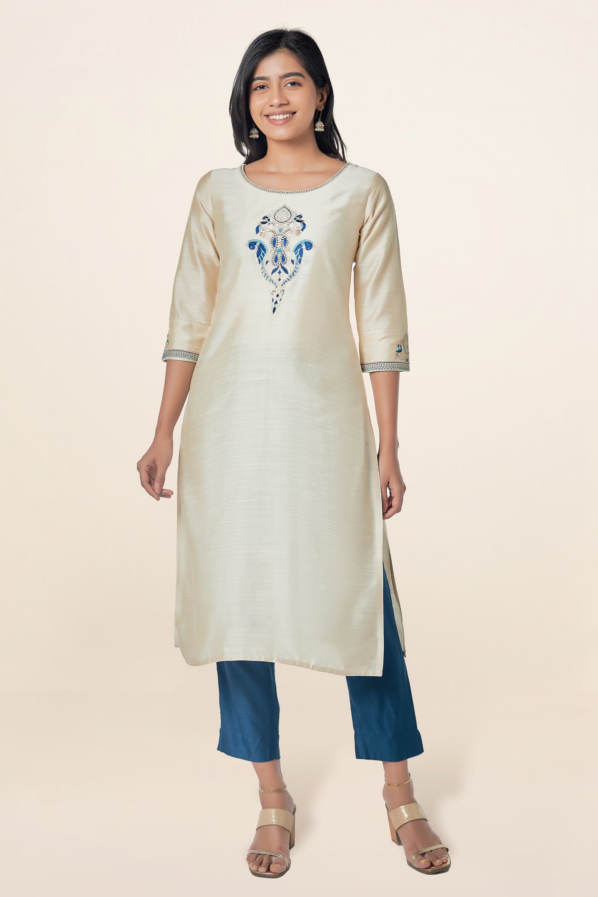 Contrast Peacock Motif Embroidered Placement Kurta Off White