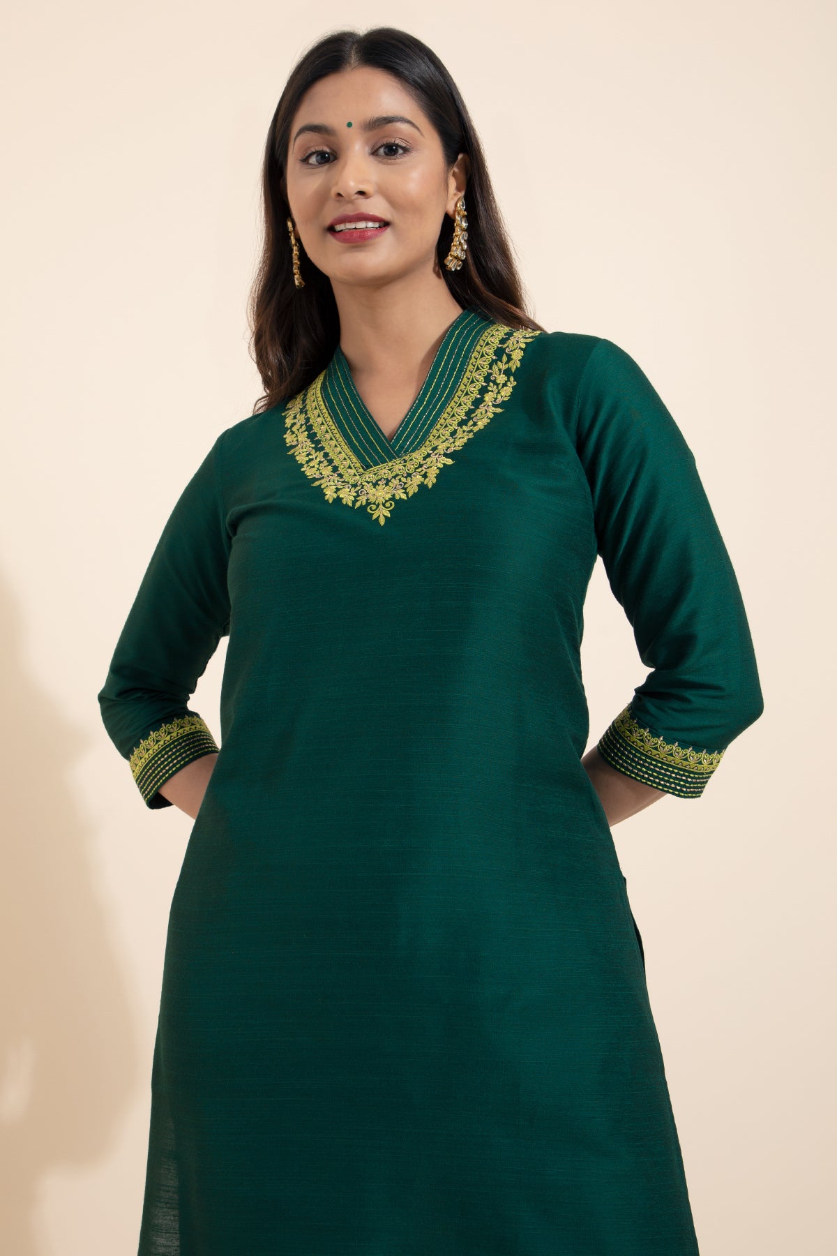 Floral Embroidered Kurta - Green