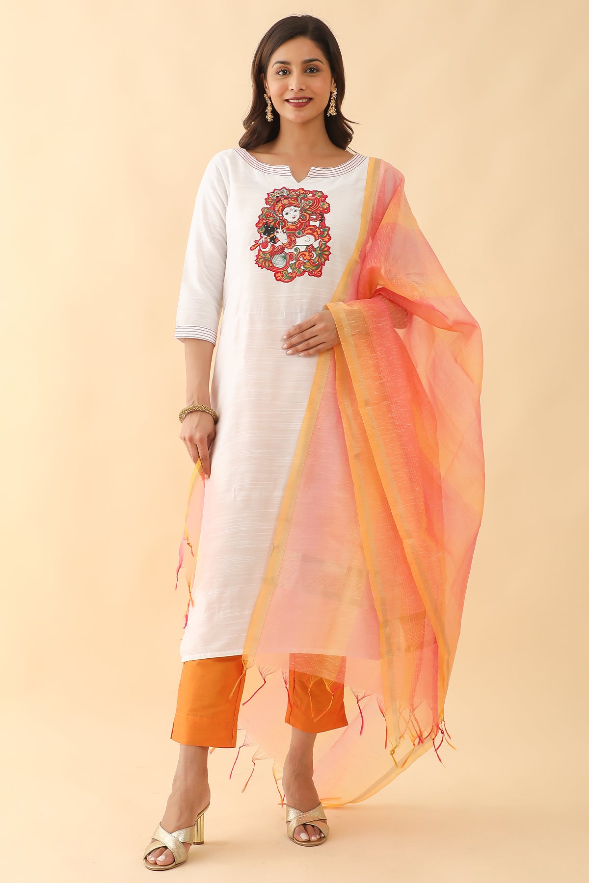 Mural Placement Kurta Set With Contrast Dupatta White Orange